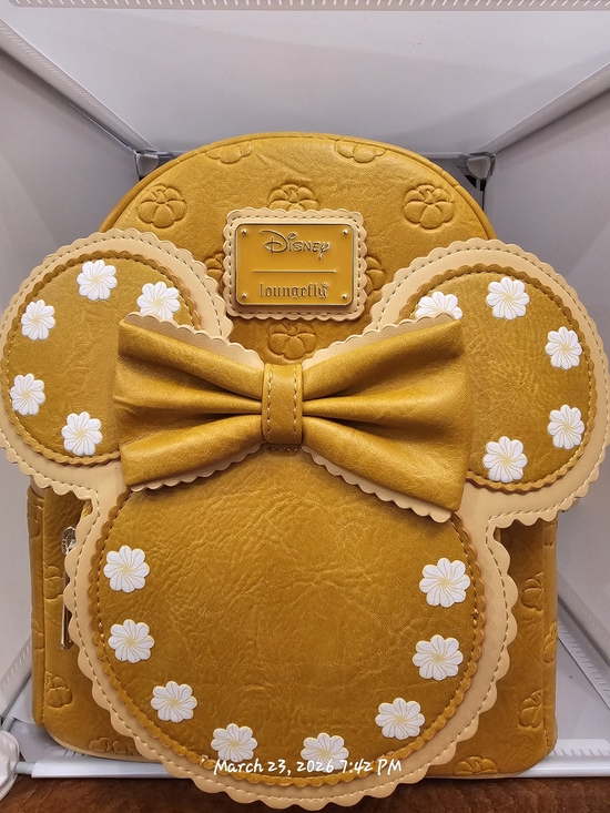Loungefly Handbags - Loungefly Disney Minnie Mouse Pumpkin Pie cinnamon-scented mini backpack